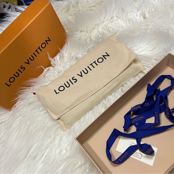 Louis Vuitton Emilie Monogram Wallet Hot Pink Interior Rare Color - Picture 15 of 16